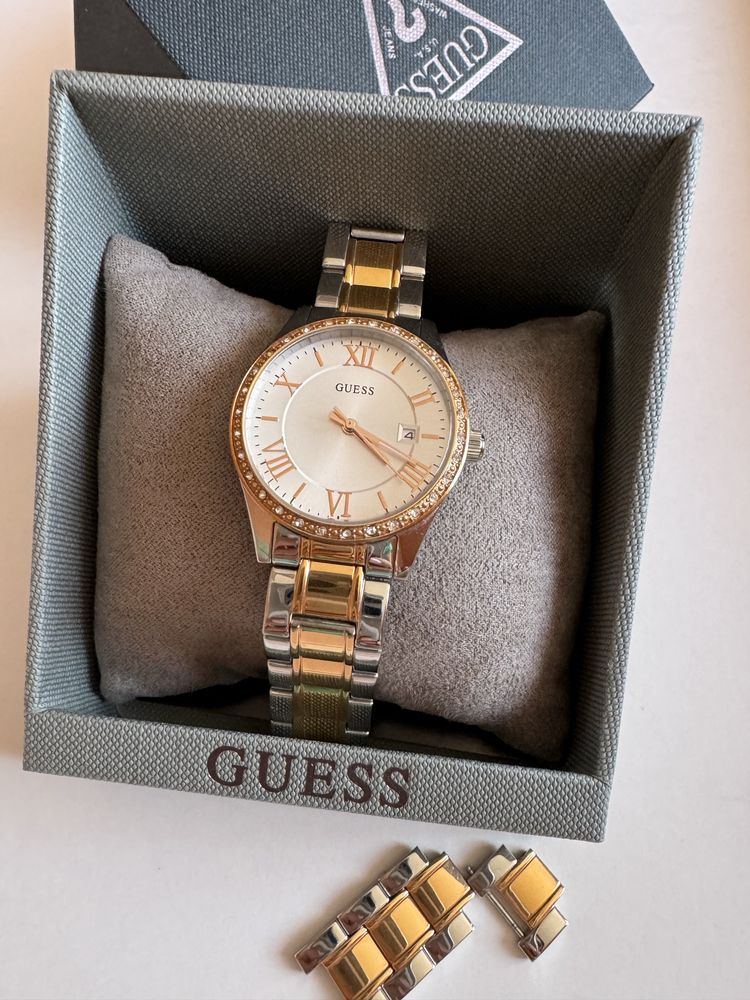Часи GUESS W0985L3