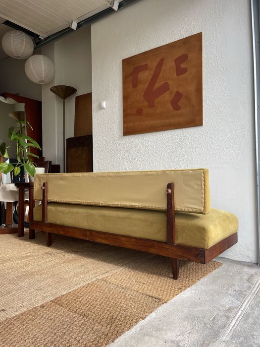 Sofá vintage nórdico