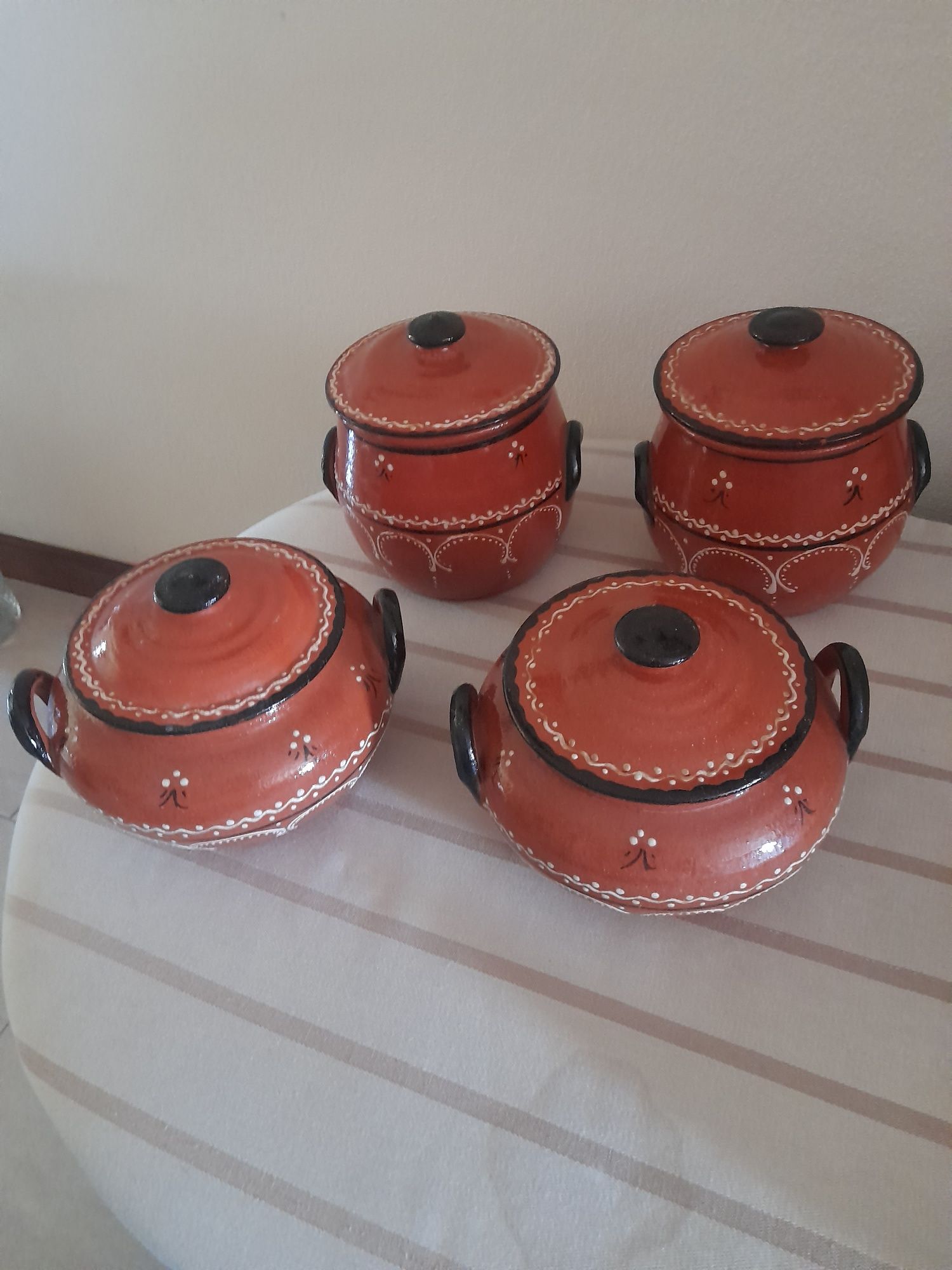 Potes em barro novos tamanho de litro