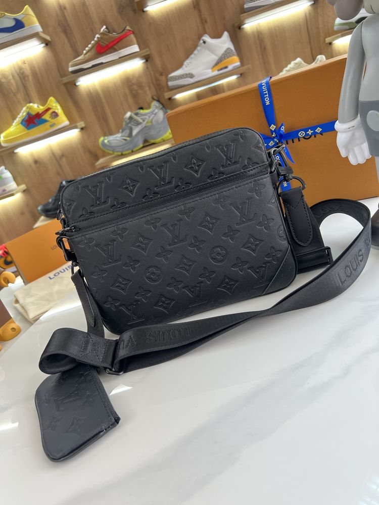Сумка через плече Louis Vuitton LV Trio Monogram Logo Black