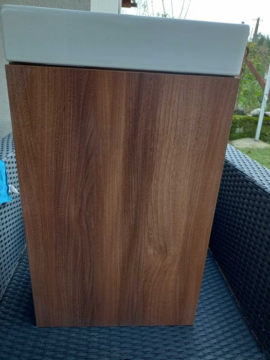 Szafka z umywalką łazienkowa 60/40/22 cm