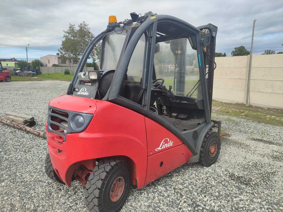 wózek widłowy Linde H25 z 2003 roku. Dokumentacja UDT, nowe opony