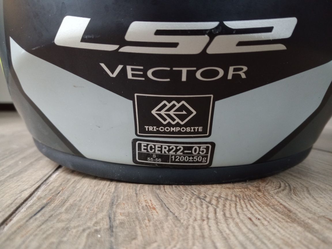 Kask motocyklowy LS2 Vektor