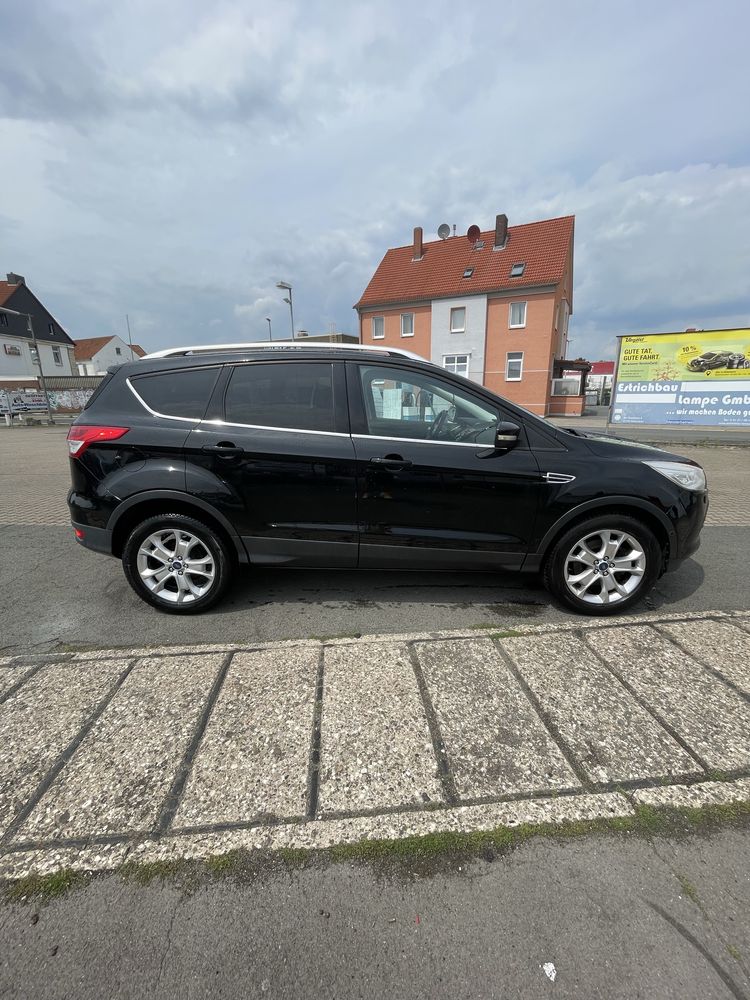 Ford Kuga Titanium Plus 4x4 drugi własciciel mozliwa zamiana