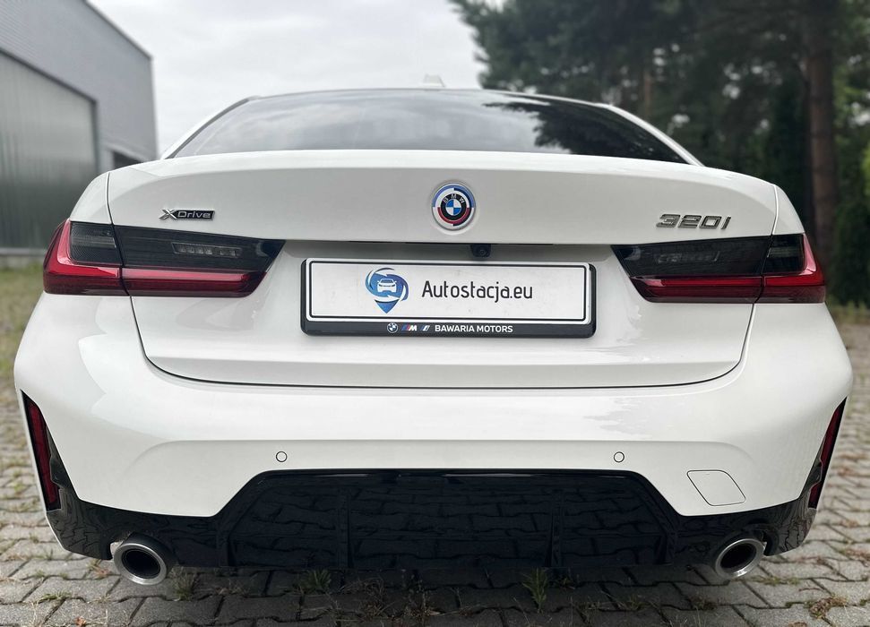 BMW 3 320i X-Dri M-PAKIET wynajem z wykupem w kwocie od 3990zł BEZ BIK