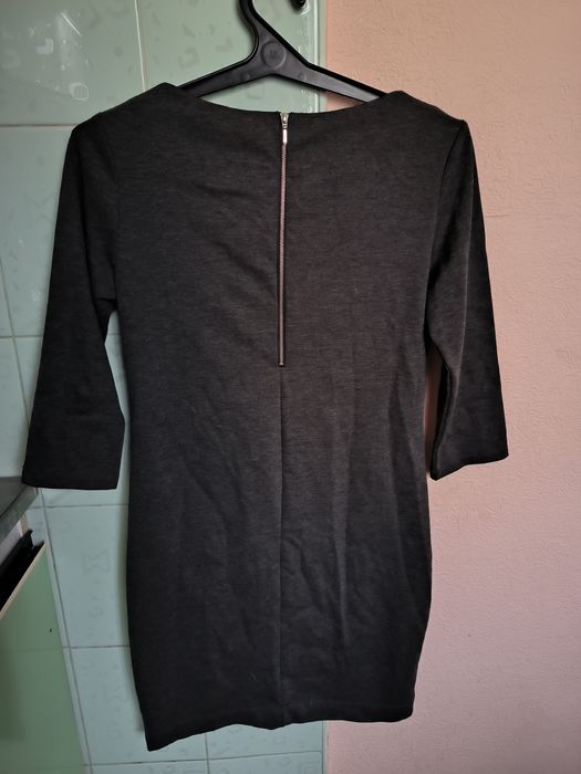 Жіноче плаття, сіре