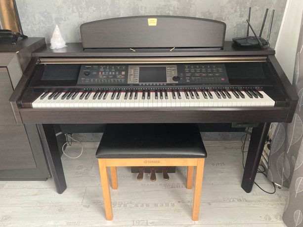 Pianino cyfrowe Yamaha Clavinova CVP-207