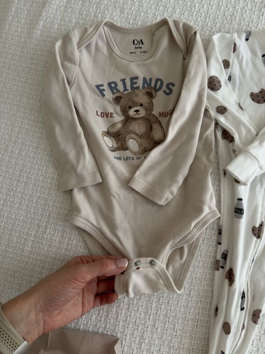 Дитячі речі 68 та 74 розмір