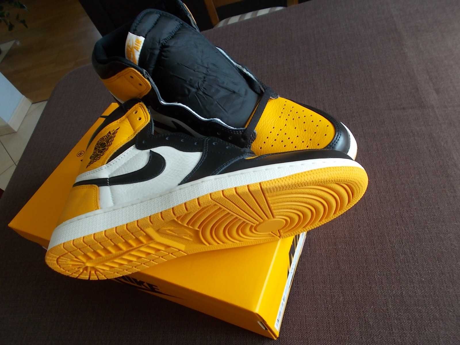 (r. 45- 29 cm) Nike Jordan 1 Retro High OG Yellow Toe TAXI 555088,-711