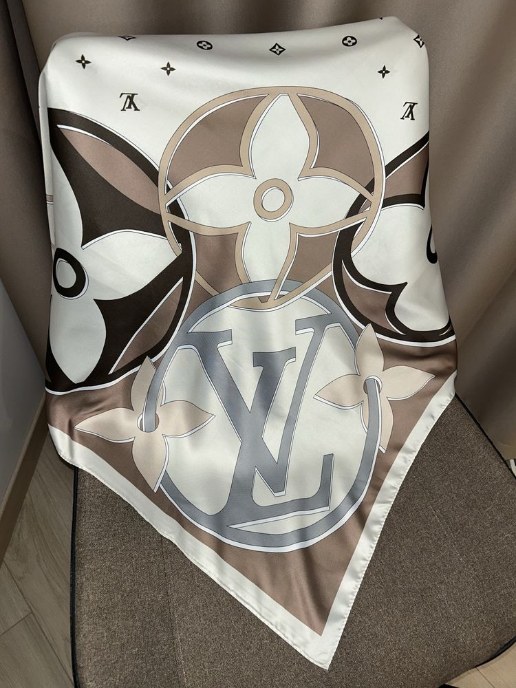 Платок, бренд Louis Vuitton