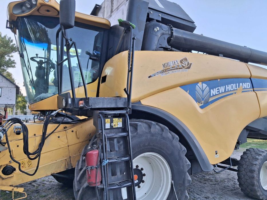 Продаж комбаїн зернозбиральний New Holland CX6090 2013р.в.