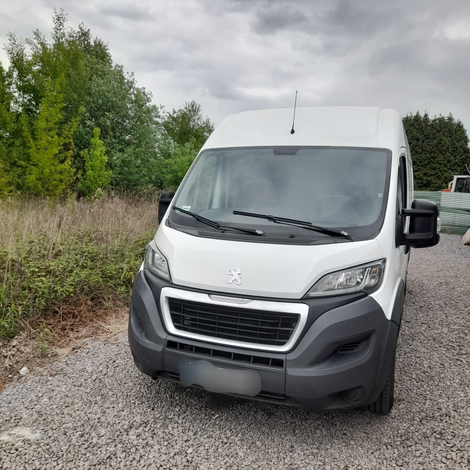 Wynajem busa 9 os tanio