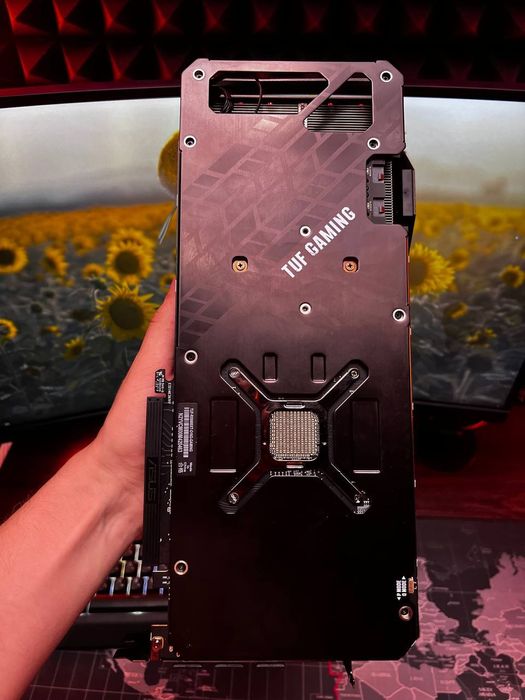 ASUS TUF Gaming Radeon RX 6800 XT 16GB

Відеокарта у відмінному стані,