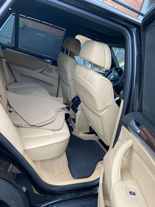 BMW X5 / Рік випуску 2010.