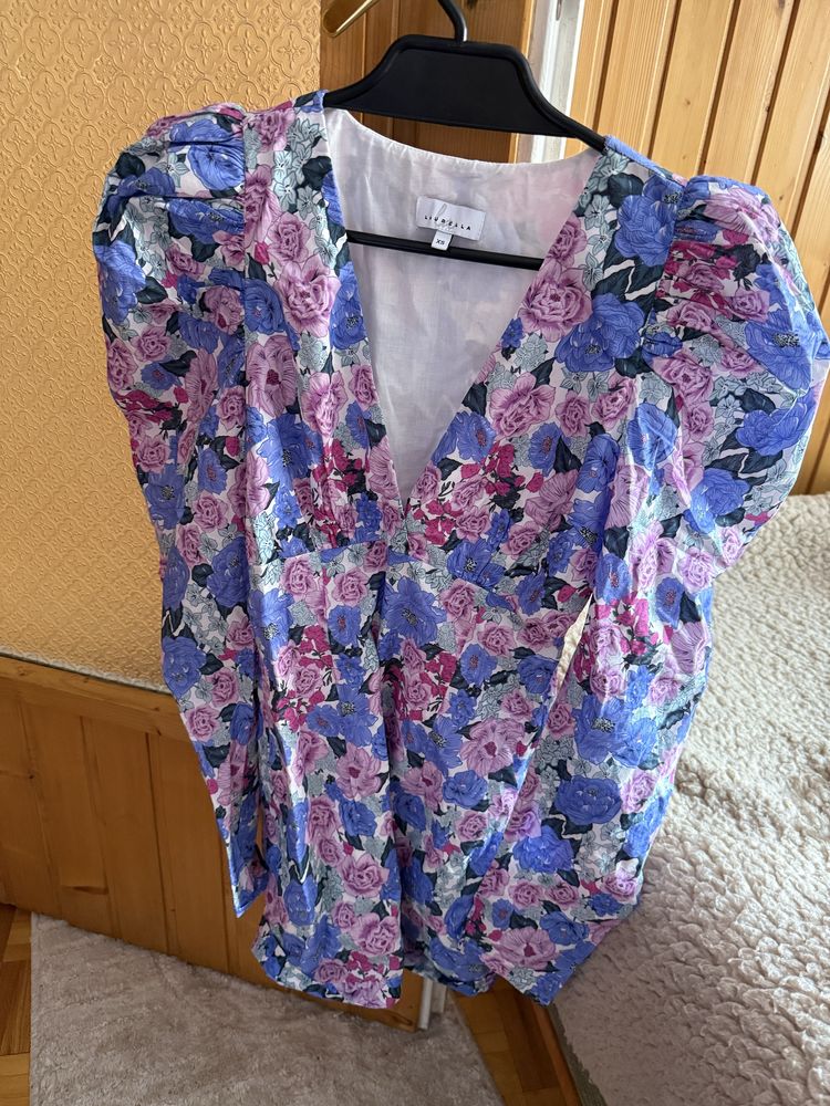 Laurella sukienka w kwiatki xs