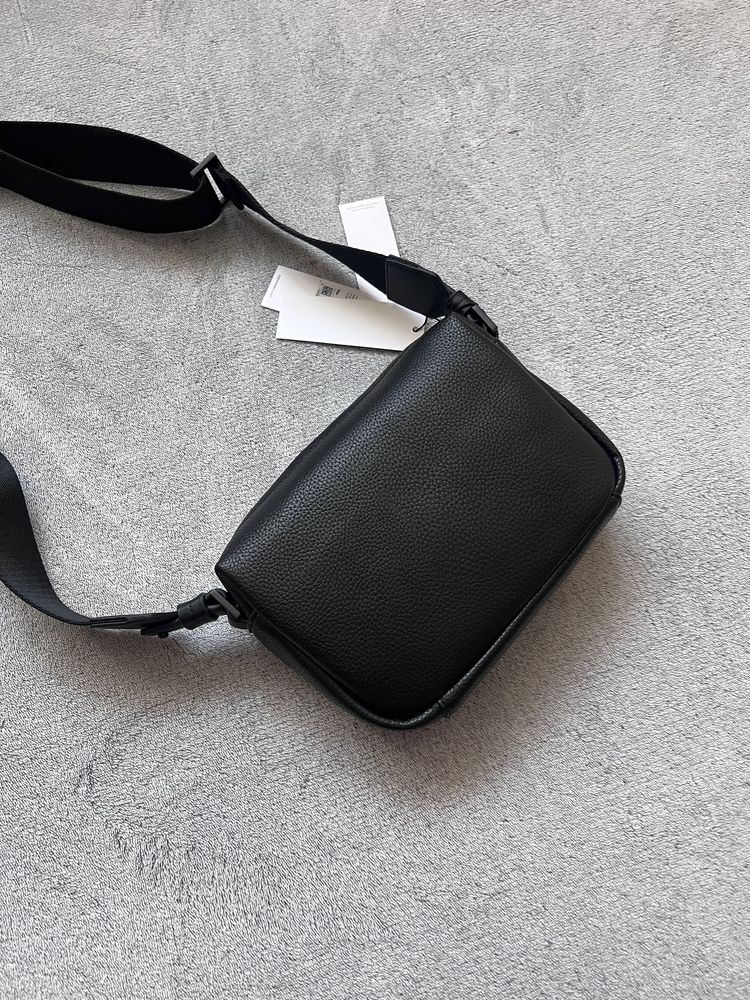 Оригінальна сумка 2025 р Calvin Klein Must Camera Black