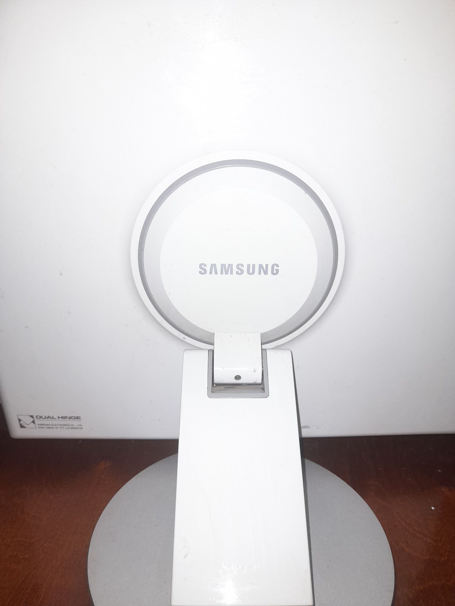 Монитор Samsung 19"