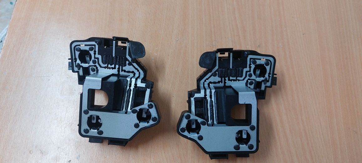 Suporte lâmpadas farolins trás peugeot 206 ano2000 a 2005