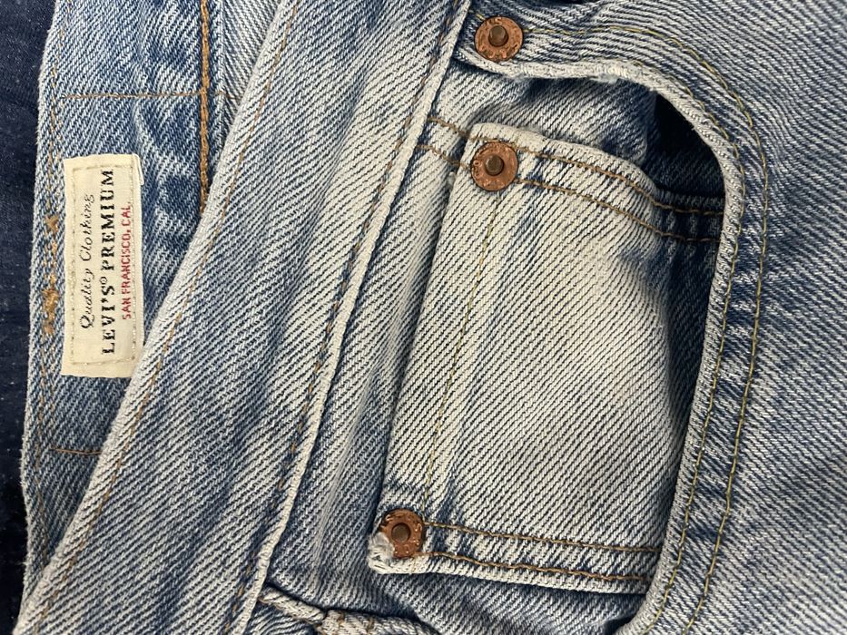 Джинси Levis 501