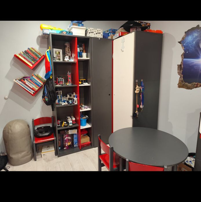 Komplet mebli do pokoju