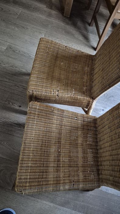 Krzesła, wiklina, oddam za darmo