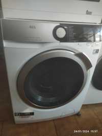 Máquina de lavar e secar roupa AEG