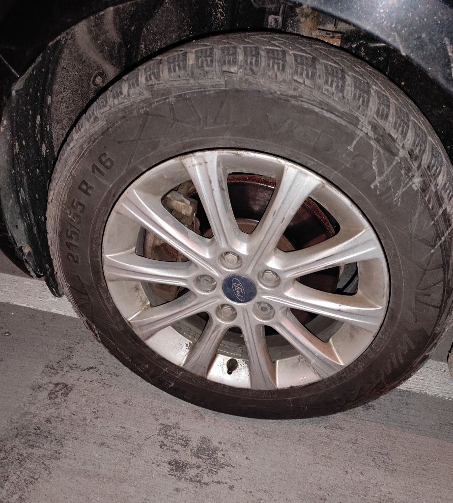 Felgi aluminiowe Ford Mondeo MK4. 6,5Jx16H2 ET50

rozstaw śrub 5x108.