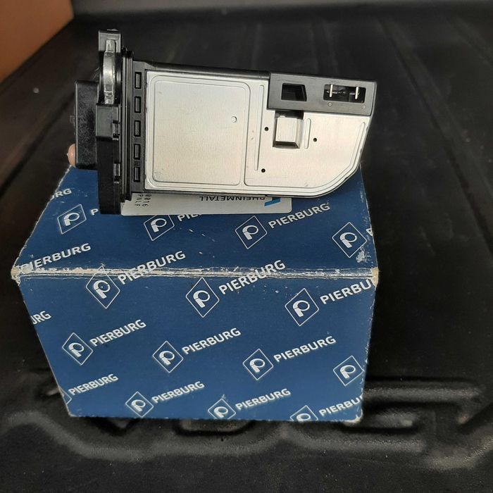 ДМРВ                                  
  PIERBURG 7.22184.25.0