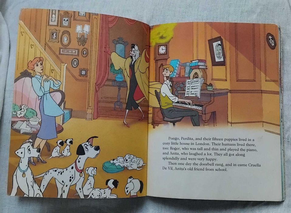 101 dalmatians Walt Disney's Classic книга для детей на английском