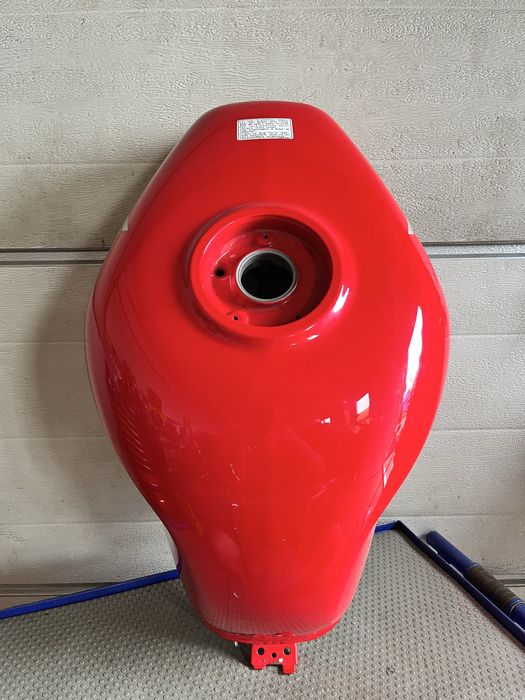 Zbiornik paliwa bak  honda vfr 750  rc 36