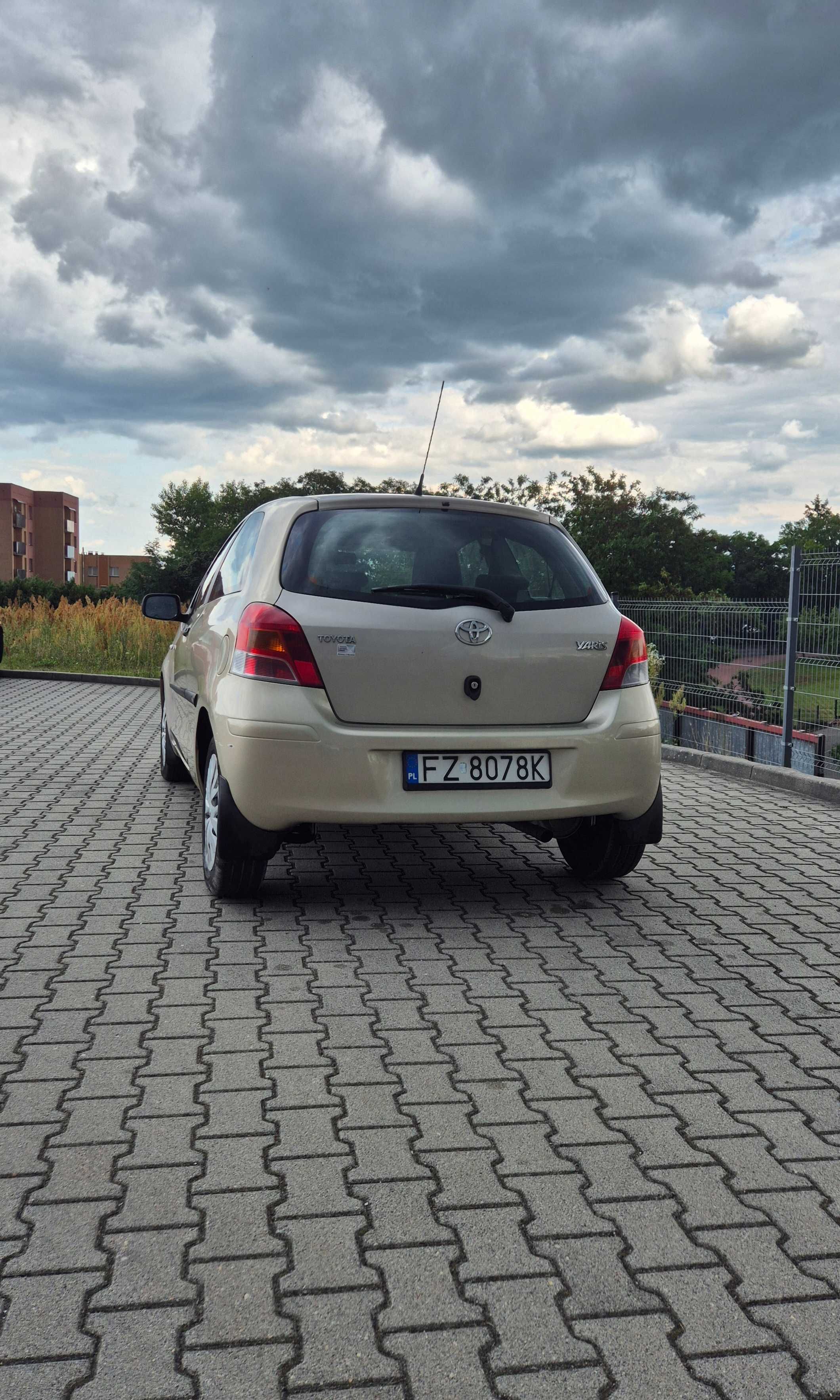 Toyota Yaris 2009 TOYOTA YARIS 1.33 Polska Zielona Góra