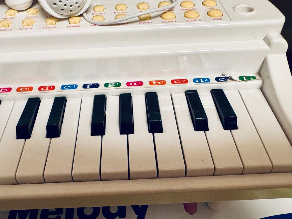 Електронне  піаніно-синтезатор.Baoli з мікрофоном 31 клавіша BAO-1504C