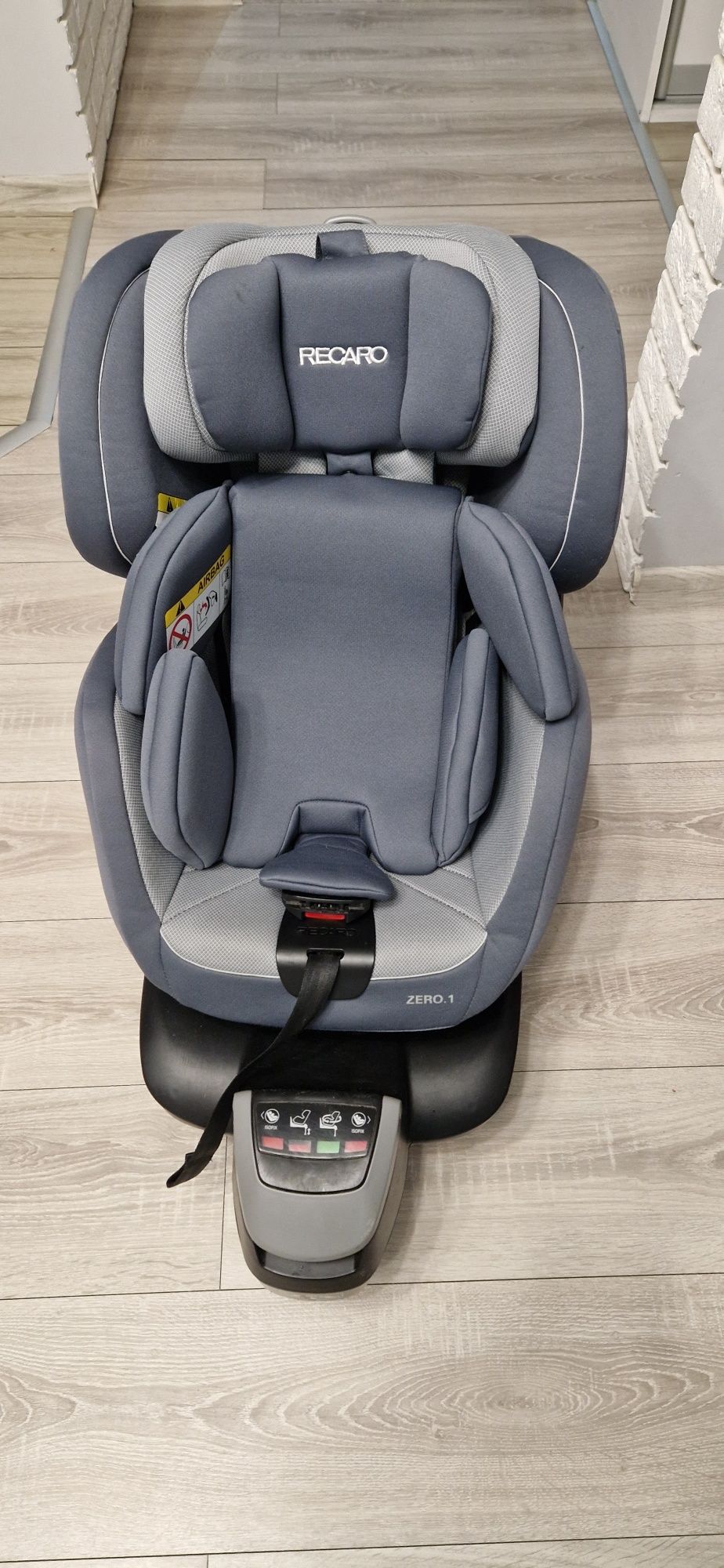 Fotelik samochodowy Recaro Zero 1 0-18 kg