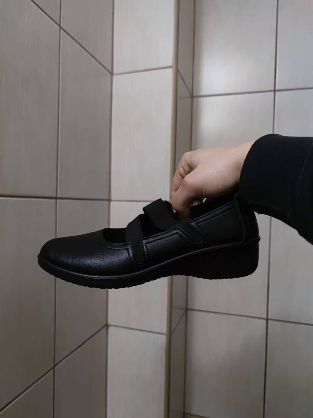 buty damskie 37 czółenka półbuty zapinane na rzepy mokasyny obuwie cza