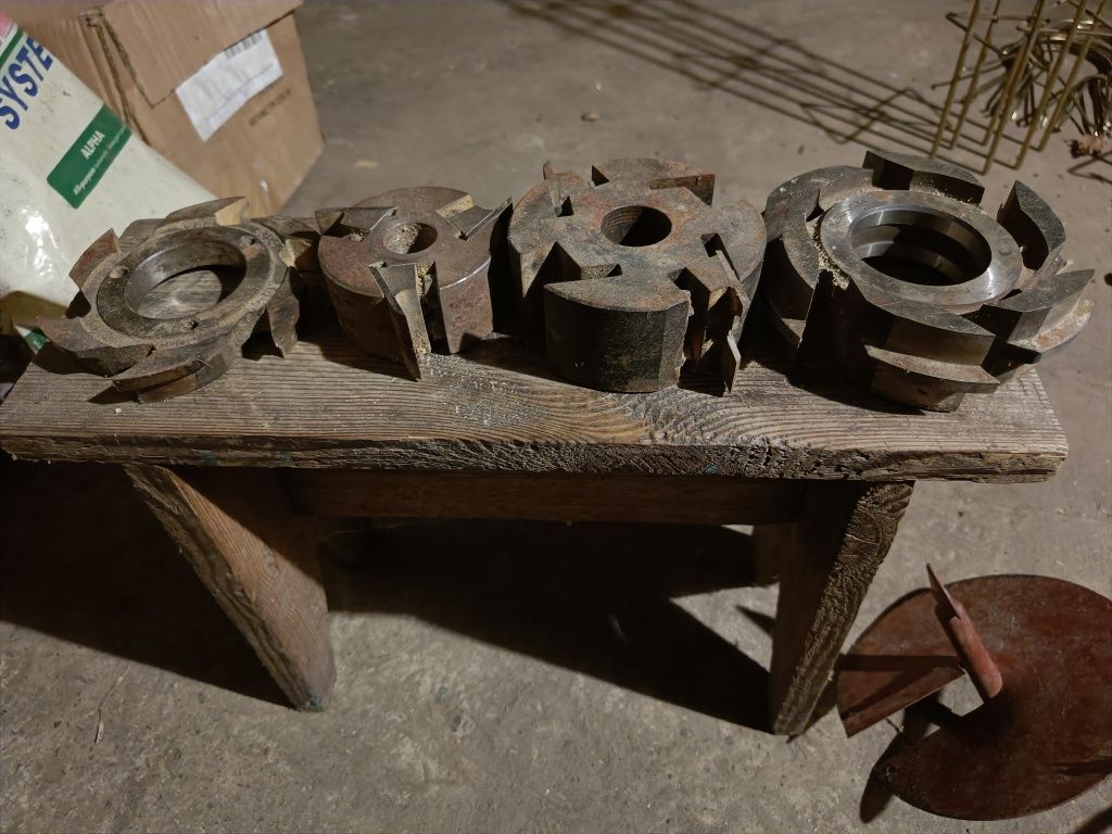 Продам циркулярку-строгальний станок трифазний