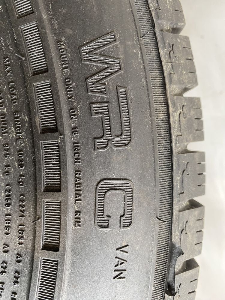 Opona pojedyncza 215/65/16 C Nokian WR C