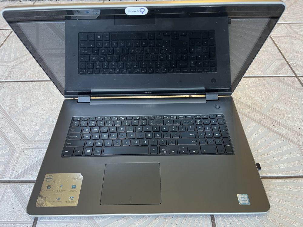 Dell Inspiron 17 5000 series