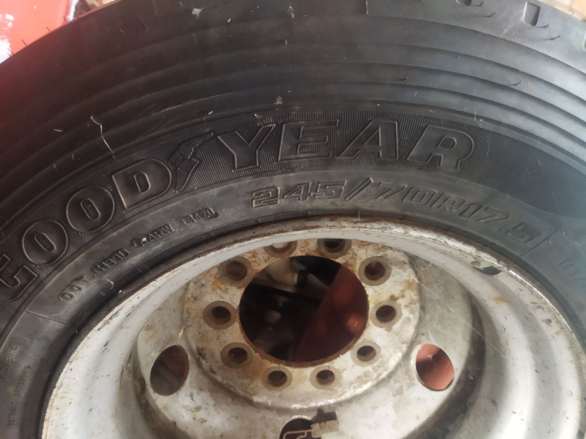 Грузовые шины GoodYear KMax T (прицепная) 245/70 R17,5 143/141J