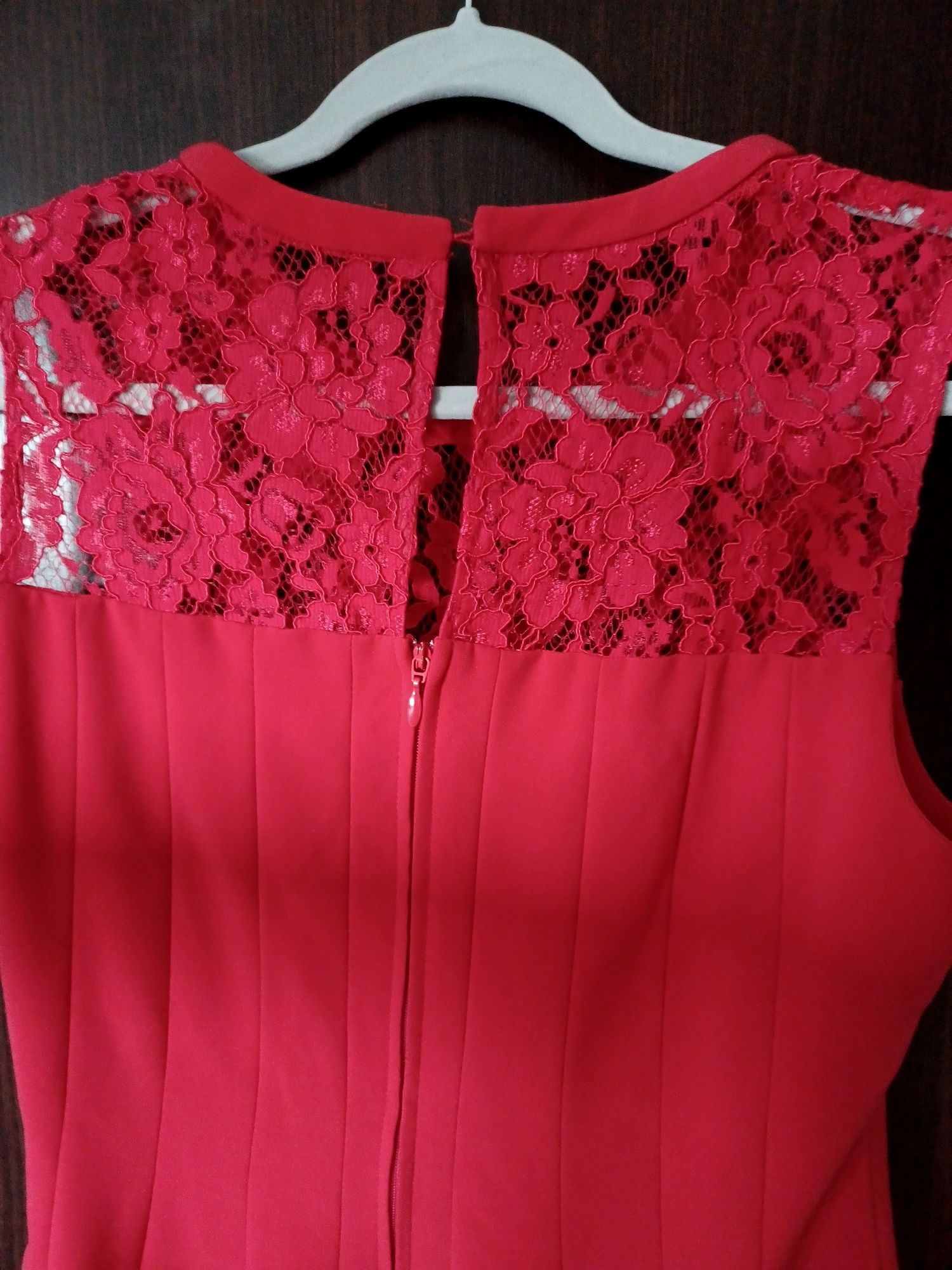 Sukienka czerwona H&M 42