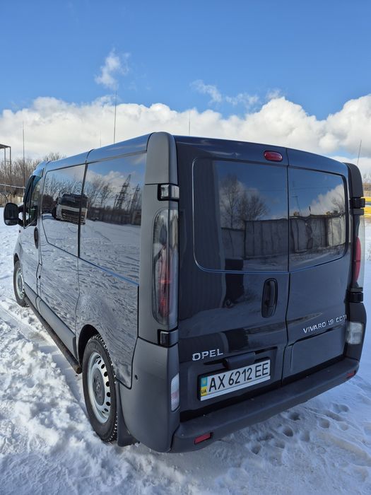 Продам Опель віваро