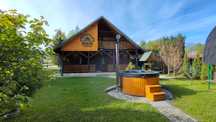 Całoroczny duży domek z DARMOWĄ Sauną i Jacuzzi nad rzeką - Bieszczady