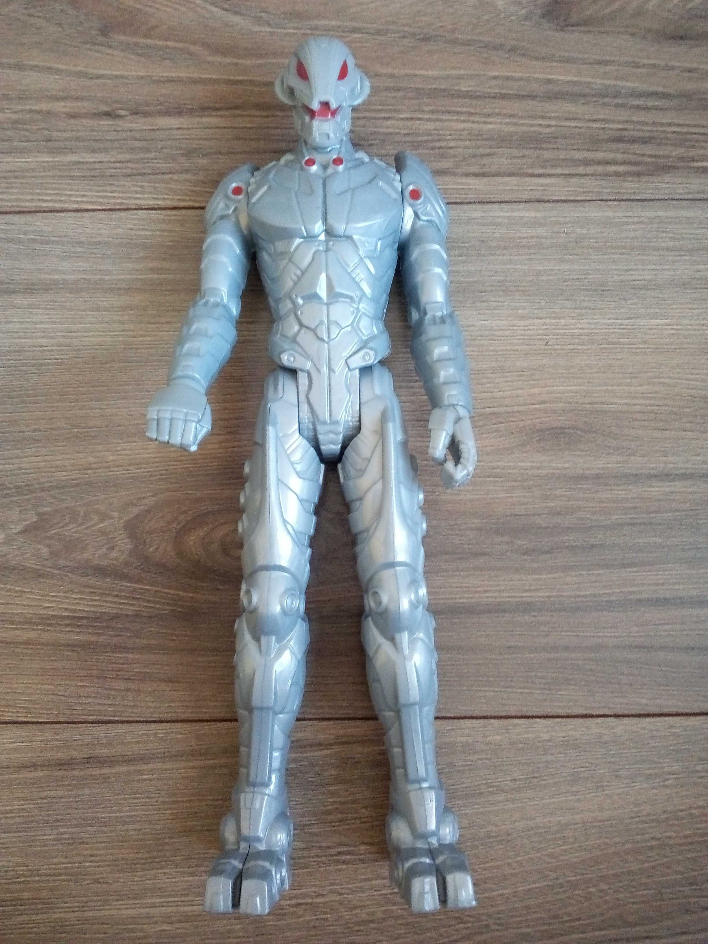 Figura Robot Hasbro/ Marvel 30 cm
