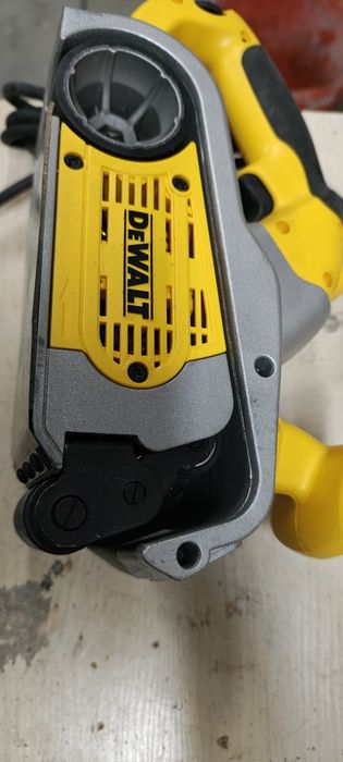 Szlifierka taśmowa DW433