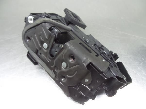 Fechadura / fecho porta trás esquerdo SEAT Arona (KJ7)