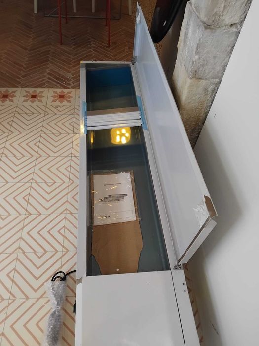 Bancada refrigerada para ingredientes - restaurante