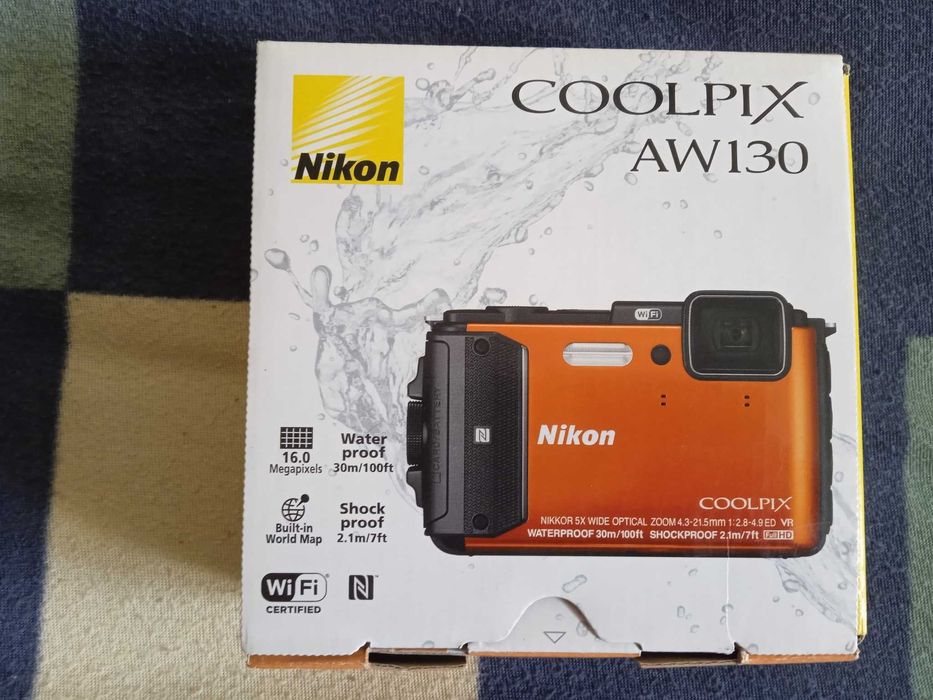 Продаю цифровий фотоапарат для зйомки під водою Nikon AW130