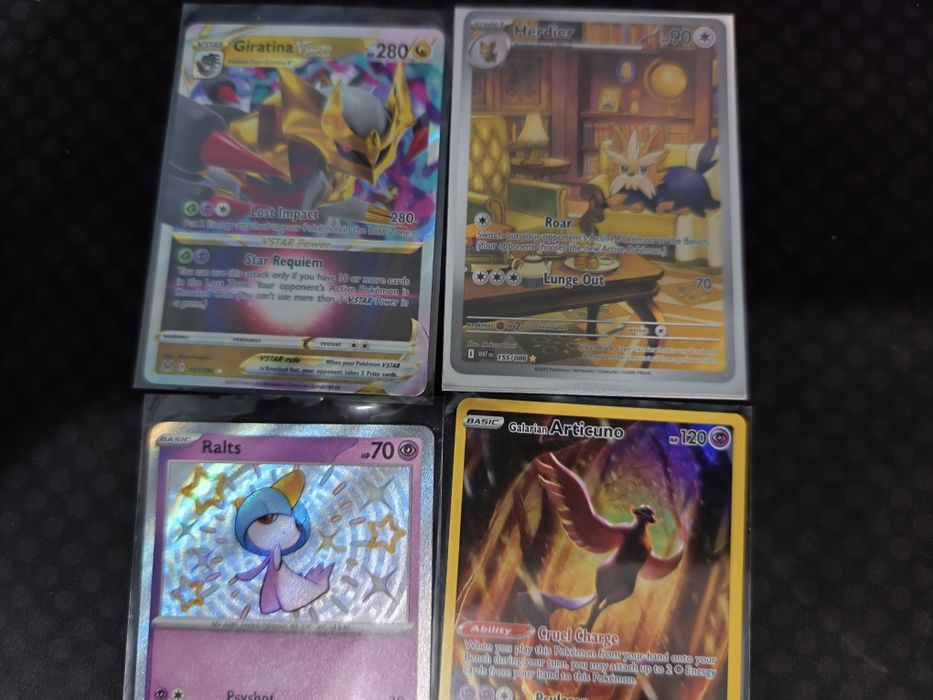 Cartas Pokémon hits e promos