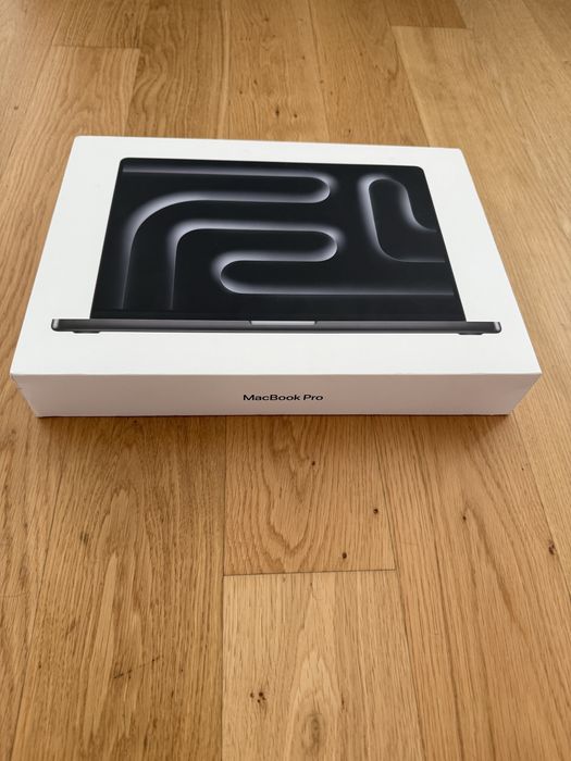 Apple Macbook Pro 16” M4 14-core CPU 20-core GPU 24GB RAM 512GB SSD