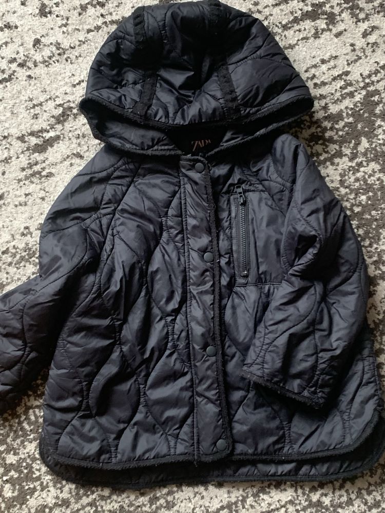 Весняні куртки на дівчинку zara 104-110 см