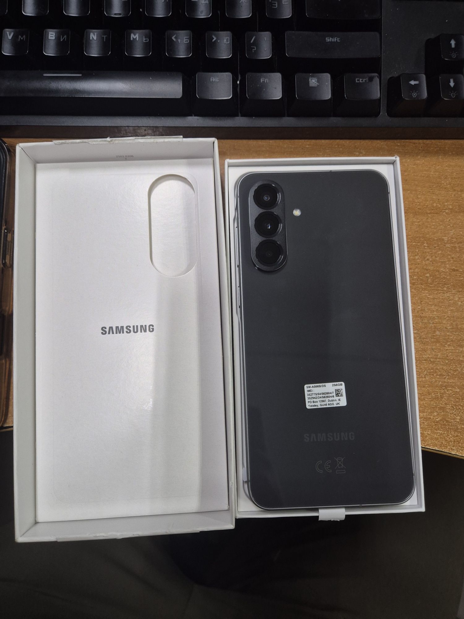 Продам Новый Samsung A56 8/256